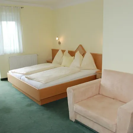 Guest house Gaestehaus Groeblacher 3*