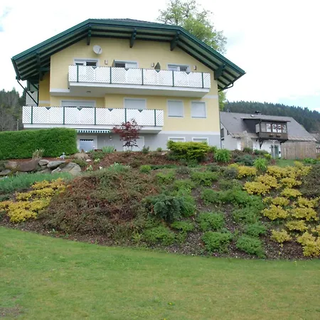 Gaestehaus Groeblacher Guest house 3*