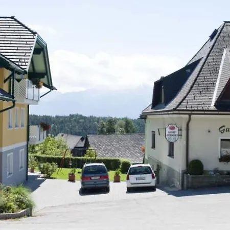 Gaestehaus Groeblacher Köstenberg