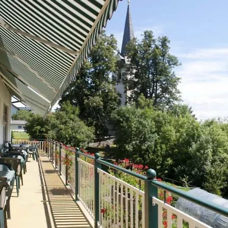 Affittacamere Gaestehaus Groeblacher 3*