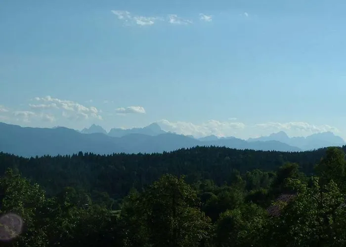 Gaestehaus Groeblacher Köstenberg