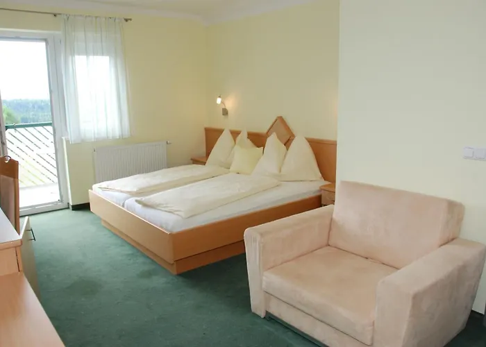 Pensión Gaestehaus Groeblacher 3*