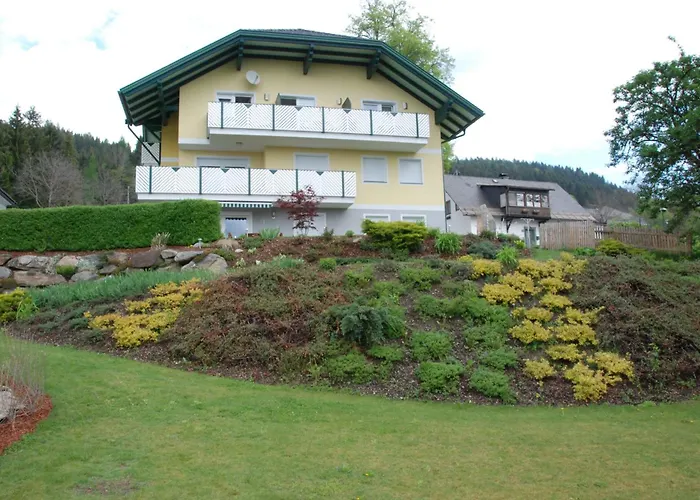 Gaestehaus Groeblacher Gæstehus 3*